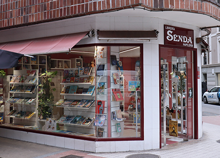 Vista exterior de la librería, donde podemos ver